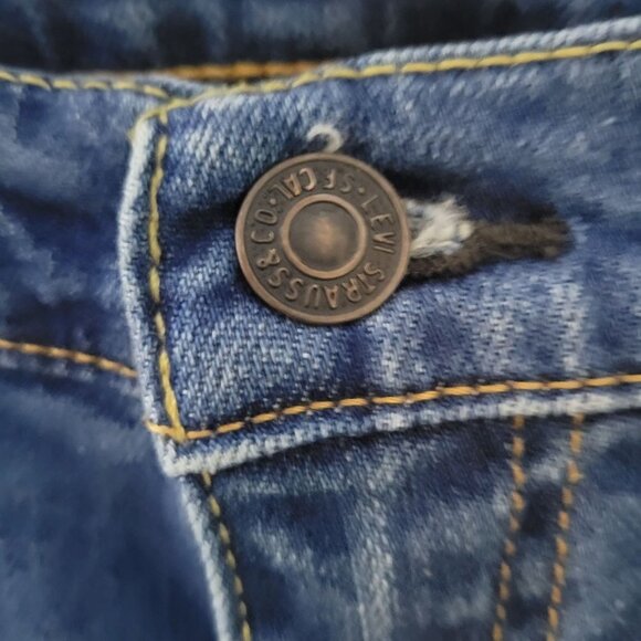 Levi's 505 Men's 36x30 Irregular Straight Leg Medium Wash Blue Denim Jeans - Picture 3 of 12